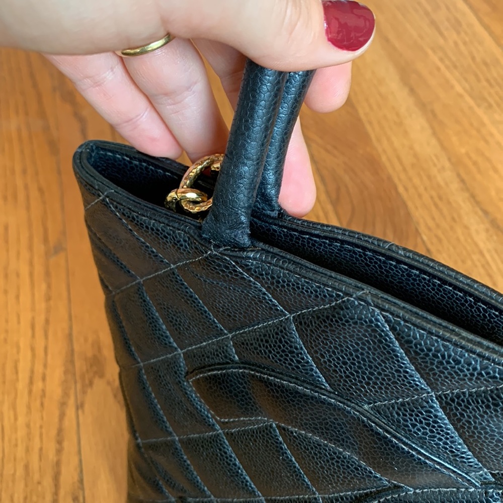 CHANEL Medallion Caviar Tote - Picture 9 of 15